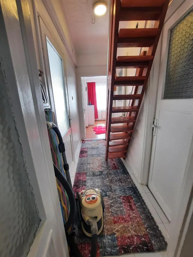 Taksimde Deniz Ve Marti Esliginde Uyanmak Apartment Istanbul